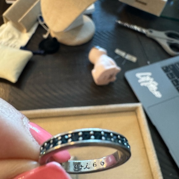 Sapphire stacking ring - Picture 3 of 5